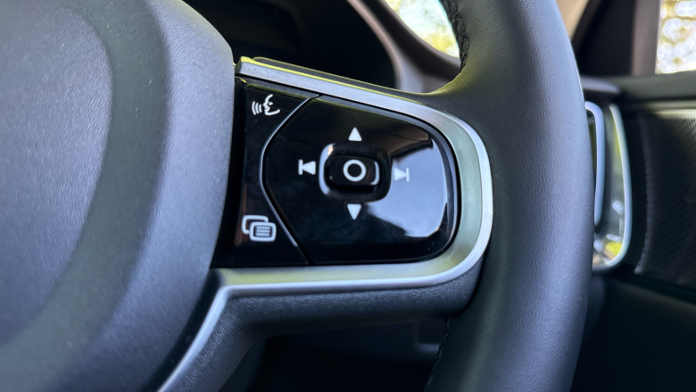 Volvo V60 2.0 T8 [455] PHEV Ultra Dark 5dr AWD Auto Estate